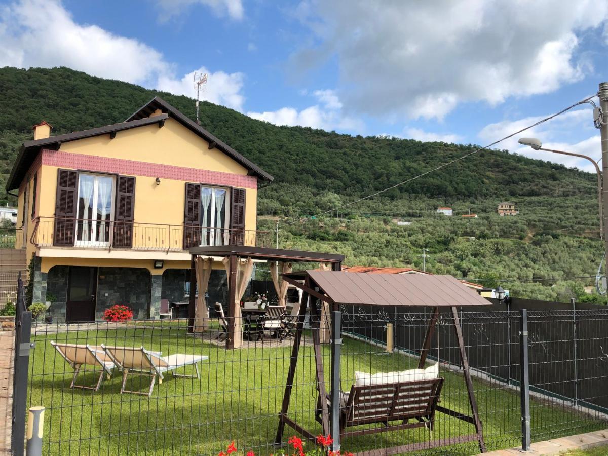 Casa Ginni Con Piscina E Giardino Caravonica Dış mekan fotoğraf